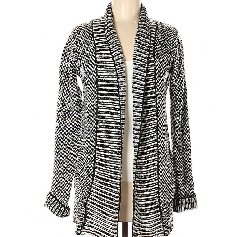 Black & white cardigan - Picture 1 of 4